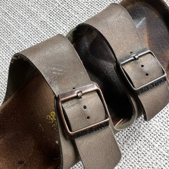 Birkenstock Sandals in Stone color - Picture 5 of 7